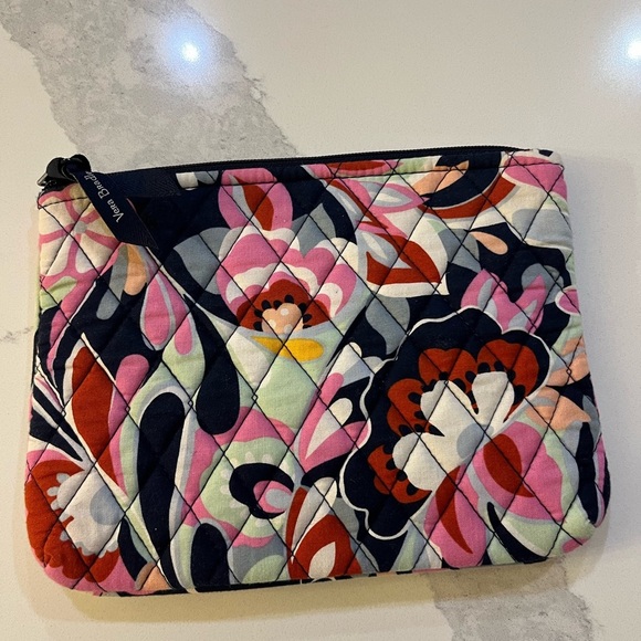 Vera Bradley Grand Traveler Paisley Toiletry Bag - Picture 2 of 4